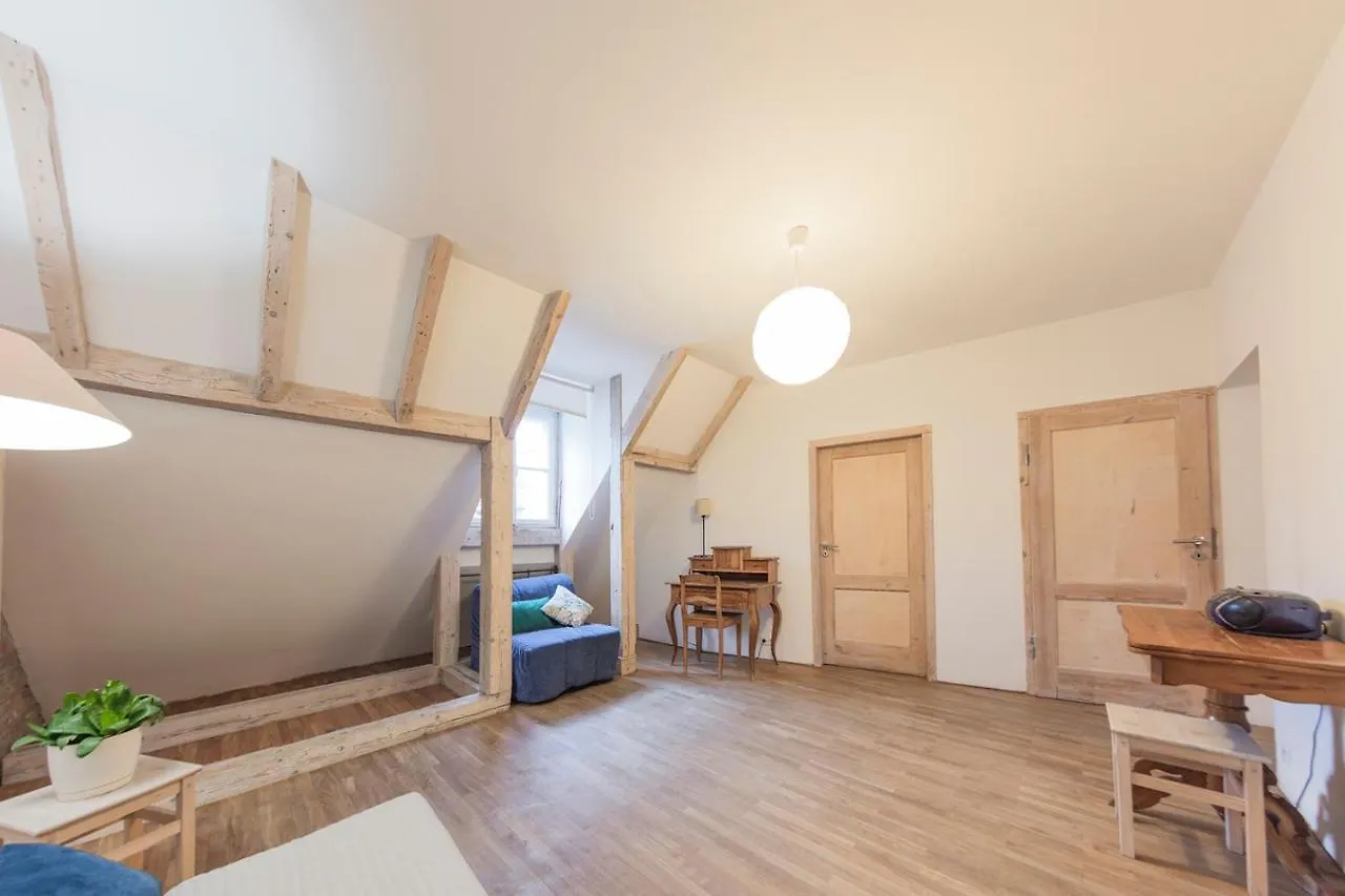 وارسو Golden Apartments- Old Town شقة